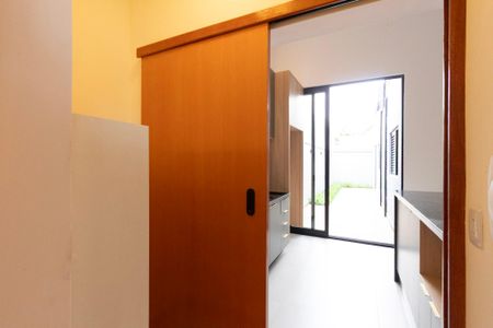 Casa de condomínio para alugar com 106m², 3 quartos e 2 vagas Casa de condomínio para alugar com 106m², 3 quartos e 2 vagasDespensa Cozinha