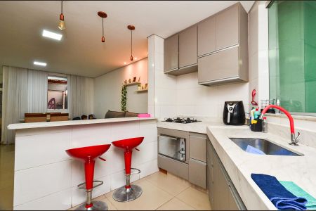 Casa para alugar com 120m², 2 quartos e 1 vagaCozinha