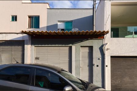 Casa para alugar com 120m², 2 quartos e 1 vagaFachada