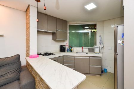 Casa para alugar com 120m², 2 quartos e 1 vagaCozinha