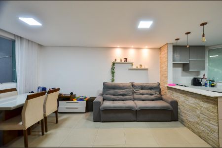 Sala Ambientes de casa à venda com 2 quartos, 120m² em Alvorada, Belo Horizonte
