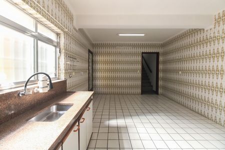 Casa para alugar com 240m², 3 quartos e 3 vagas Casa para alugar com 240m², 3 quartos e 3 vagasCozinha