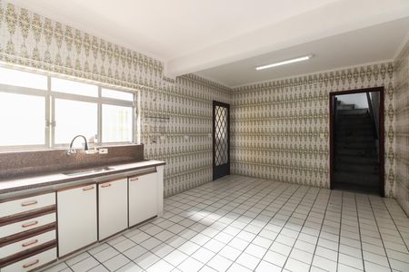 Casa para alugar com 240m², 3 quartos e 3 vagas Casa para alugar com 240m², 3 quartos e 3 vagasCozinha