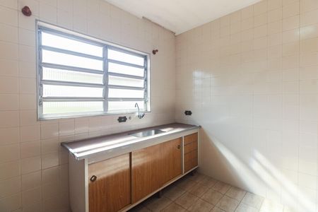 Casa para alugar com 240m², 3 quartos e 3 vagas Casa para alugar com 240m², 3 quartos e 3 vagasCasa 2 - Cozinha