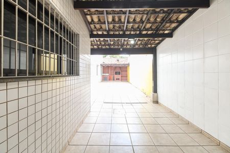 Casa para alugar com 240m², 3 quartos e 3 vagas Casa para alugar com 240m², 3 quartos e 3 vagasQuintal