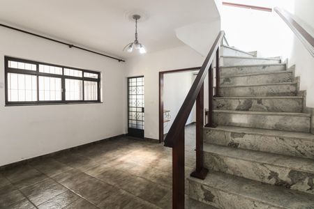 Casa para alugar com 240m², 3 quartos e 3 vagas Casa para alugar com 240m², 3 quartos e 3 vagasSala