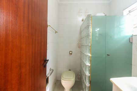 Casa para alugar com 240m², 3 quartos e 3 vagas Casa para alugar com 240m², 3 quartos e 3 vagasBanheiro