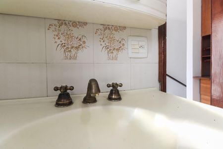 Casa para alugar com 240m², 3 quartos e 3 vagas Casa para alugar com 240m², 3 quartos e 3 vagasBanheiro
