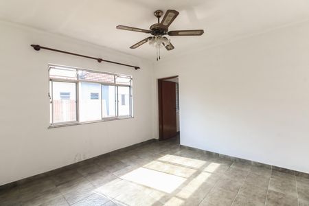 Casa para alugar com 240m², 3 quartos e 3 vagas Casa para alugar com 240m², 3 quartos e 3 vagasCasa 2 - Sala