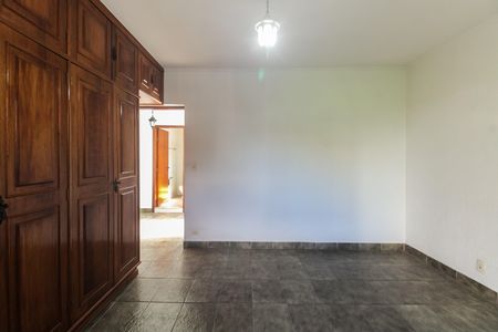Casa para alugar com 240m², 3 quartos e 3 vagas Casa para alugar com 240m², 3 quartos e 3 vagasQuarto 2