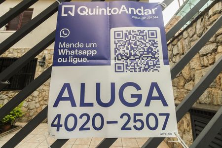 Casa para alugar com 240m², 3 quartos e 3 vagas Casa para alugar com 240m², 3 quartos e 3 vagasFachada - Placa Código GTPE-839
