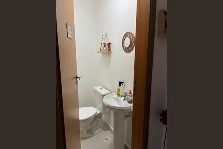 Apartamento à venda com 122m², 2 quartos e 2 vagas Apartamento à venda com 122m², 2 quartos e 2 vagasBanheiro
