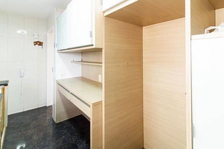 Apartamento para alugar com 148m², 3 quartos e 2 vagas Apartamento para alugar com 148m², 3 quartos e 2 vagasCozinha