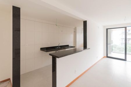 Apartamento à venda com 84m², 2 quartos e 1 vagaCozinha e Área de Serviço