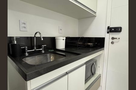 Studio à venda com 28m², 0 quarto e sem vaga Studio à venda com 28m², 0 quarto e sem vagaStudio