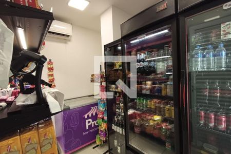 Studio à venda com 28m², 0 quarto e sem vaga Studio à venda com 28m², 0 quarto e sem vagaMercadinho