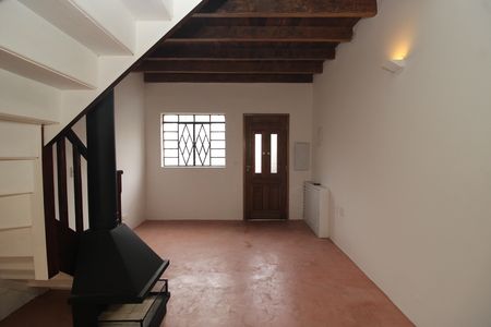 Casa para alugar com 68m², 2 quartos e sem vagaSala e Cozinha