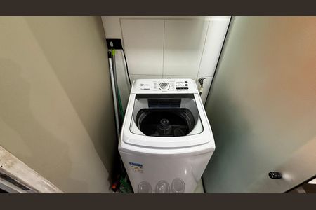 Apartamento à venda com 76m², 2 quartos e 1 vaga Apartamento à venda com 76m², 2 quartos e 1 vagaCobertura - Banheiro