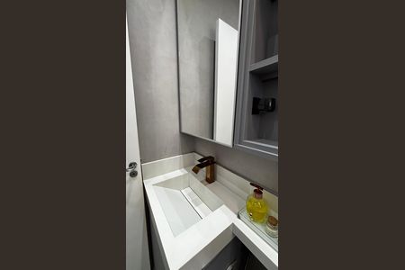 Apartamento à venda com 76m², 2 quartos e 1 vaga Apartamento à venda com 76m², 2 quartos e 1 vagaBanheiro