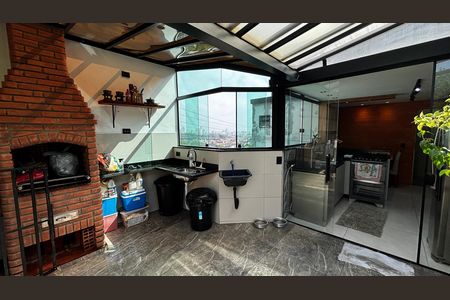 Apartamento à venda com 76m², 2 quartos e 1 vaga Apartamento à venda com 76m², 2 quartos e 1 vagaCobertura - Area de Serviço