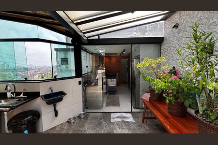 Apartamento à venda com 76m², 2 quartos e 1 vaga Apartamento à venda com 76m², 2 quartos e 1 vagaCobertura - Area de Serviço