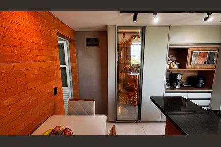 Apartamento à venda com 76m², 2 quartos e 1 vaga Apartamento à venda com 76m², 2 quartos e 1 vagaCobertura - Cozinha