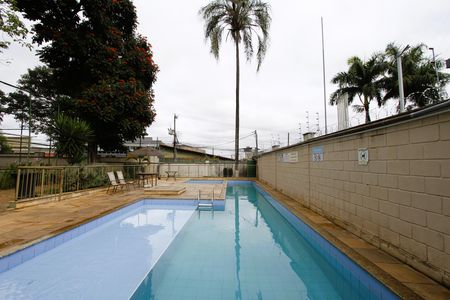 Apartamento à venda com 69m², 3 quartos e 1 vagaÁrea comum - Piscina