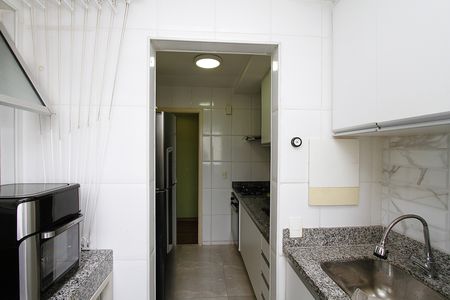 Apartamento à venda com 69m², 3 quartos e 1 vagaCozinha e Área de Serviço