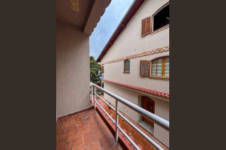 Casa de condomínio para alugar com 232m², 3 quartos e 3 vagas Casa de condomínio para alugar com 232m², 3 quartos e 3 vagasSacada