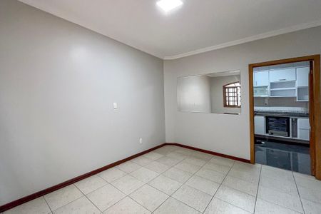 Casa de condomínio para alugar com 232m², 3 quartos e 3 vagas Casa de condomínio para alugar com 232m², 3 quartos e 3 vagasSala de Jantar