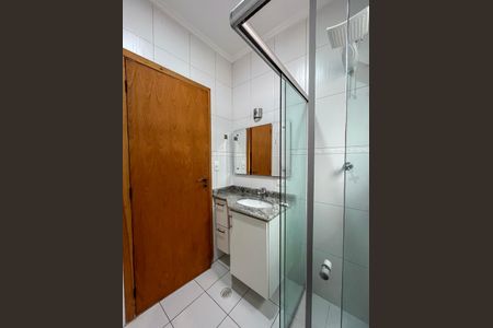 Casa de condomínio para alugar com 232m², 3 quartos e 3 vagas Casa de condomínio para alugar com 232m², 3 quartos e 3 vagasBanheiro
