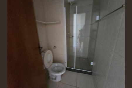 Casa de condomínio para alugar com 85m², 2 quartos e 1 vaga Casa de condomínio para alugar com 85m², 2 quartos e 1 vagaBanheiro