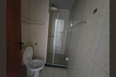Casa de condomínio para alugar com 85m², 2 quartos e 1 vaga Casa de condomínio para alugar com 85m², 2 quartos e 1 vagaBanheiro