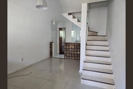 Casa de condomínio para alugar com 85m², 2 quartos e 1 vaga Casa de condomínio para alugar com 85m², 2 quartos e 1 vagaSala