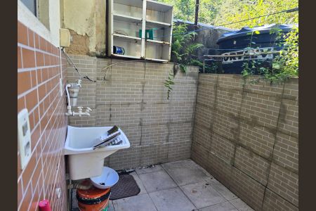 Casa de condomínio para alugar com 85m², 2 quartos e 1 vaga Casa de condomínio para alugar com 85m², 2 quartos e 1 vagaÁrea de serviço