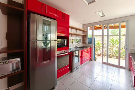 Casa de condomínio para alugar com 300m², 3 quartos e 4 vagas Casa de condomínio para alugar com 300m², 3 quartos e 4 vagasCozinha