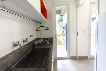 Casa de condomínio para alugar com 300m², 3 quartos e 4 vagas Casa de condomínio para alugar com 300m², 3 quartos e 4 vagasÁrea de Serviço