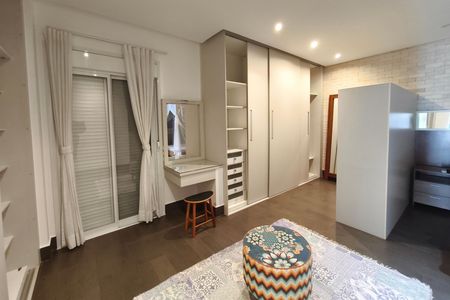 Casa de condomínio para alugar com 300m², 3 quartos e 4 vagas Casa de condomínio para alugar com 300m², 3 quartos e 4 vagasQuarto Suíte