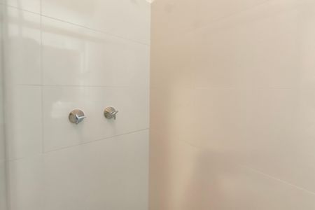 Casa de condomínio para alugar com 300m², 3 quartos e 4 vagas Casa de condomínio para alugar com 300m², 3 quartos e 4 vagasBanheiro Suíte 2