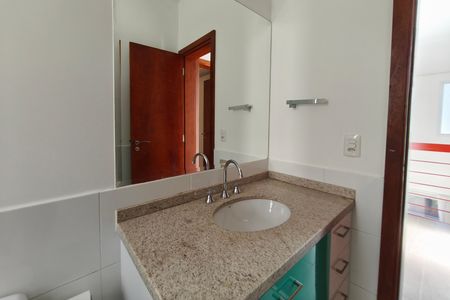 Casa de condomínio para alugar com 300m², 3 quartos e 4 vagas Casa de condomínio para alugar com 300m², 3 quartos e 4 vagasBanheiro Social