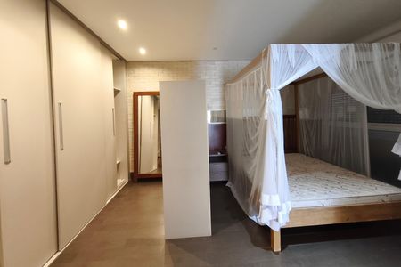 Casa de condomínio para alugar com 300m², 3 quartos e 4 vagas Casa de condomínio para alugar com 300m², 3 quartos e 4 vagasQuarto Suíte