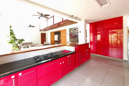 Casa de condomínio para alugar com 300m², 3 quartos e 4 vagas Casa de condomínio para alugar com 300m², 3 quartos e 4 vagasCozinha
