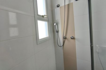 Casa de condomínio para alugar com 300m², 3 quartos e 4 vagas Casa de condomínio para alugar com 300m², 3 quartos e 4 vagasBanheiro Social