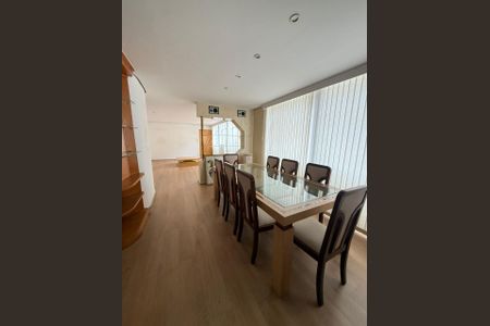 Apartamento à venda com 160m², 3 quartos e 2 vagas Apartamento à venda com 160m², 3 quartos e 2 vagasFoto 02