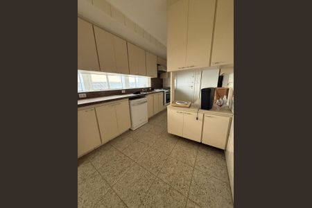 Apartamento à venda com 160m², 3 quartos e 2 vagas Apartamento à venda com 160m², 3 quartos e 2 vagasFoto 09