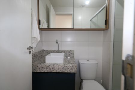 Apartamento à venda com 43m², 2 quartos e 1 vaga Apartamento à venda com 43m², 2 quartos e 1 vagaBanheiro