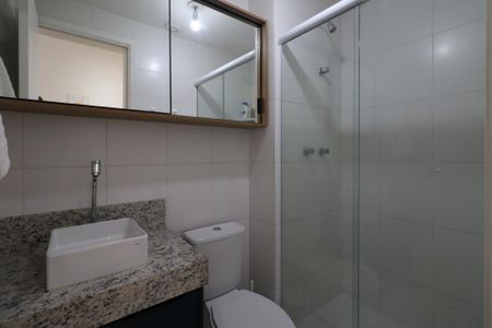 Apartamento à venda com 43m², 2 quartos e 1 vaga Apartamento à venda com 43m², 2 quartos e 1 vagaBanheiro