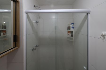 Apartamento à venda com 43m², 2 quartos e 1 vaga Apartamento à venda com 43m², 2 quartos e 1 vagaBanheiro