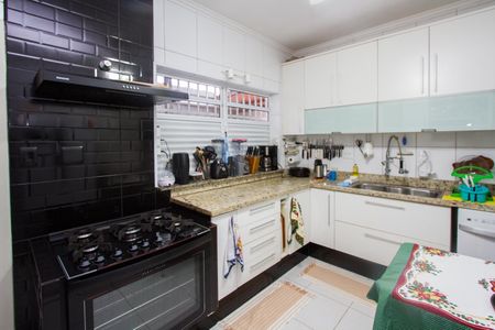Casa à venda com 226m², 3 quartos e 8 vagas