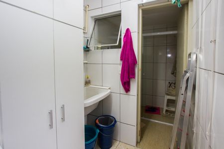 Casa à venda com 226m², 3 quartos e 8 vagas